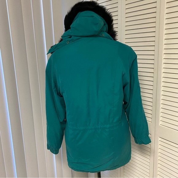 Fog By London Fog Women’s Jacket with Faux Fur Trimmed Hood Size Medium - Picture 3 of 6